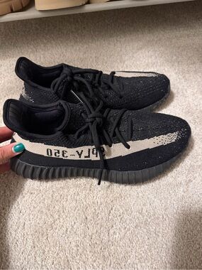 Yeezy Oreo v2 sneakers
